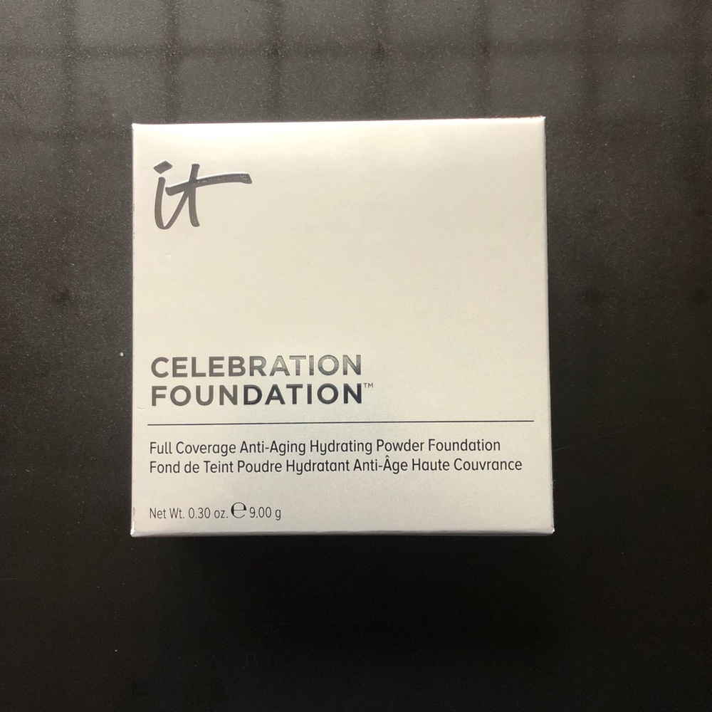 IT Cosmetics Celebration Foundation